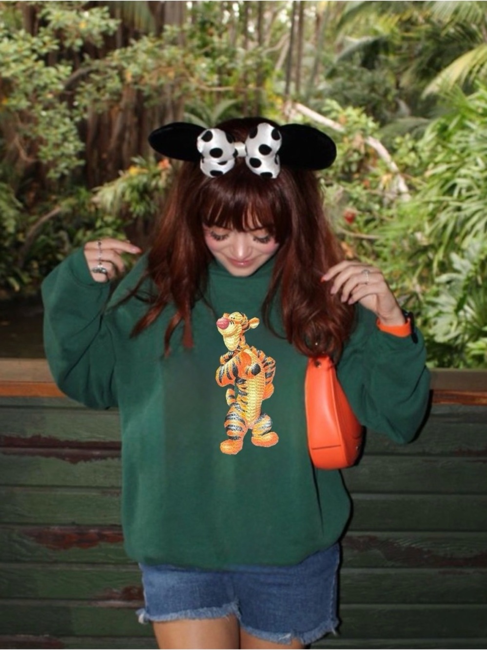 Vintage Disney Store Tigger Forest Green Crewneck Pullover Sweatshirt Adult XL